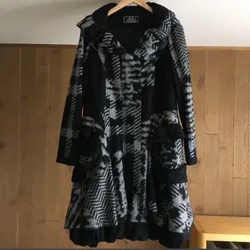 새상품급 에이코콘도 EIKO KONDO 롱 코트 42