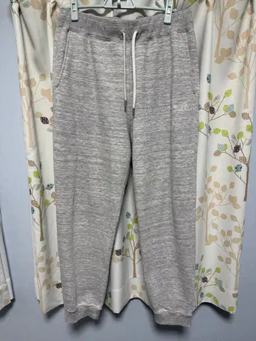 [ 사용 3, 4회 ] 더 노스 페이스 헤더 스웨트 팬츠 스웨트 팬츠