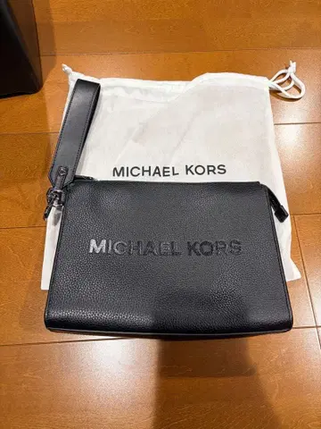 MICHAEL KORS 블랙 클러치백