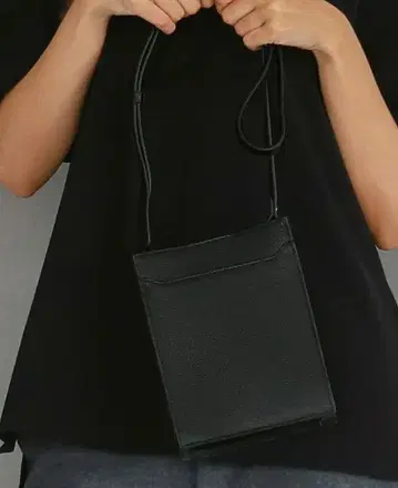 배송비 포함 익명 배송 미니 숄더백 사코슈 블랙 마그넷 버튼