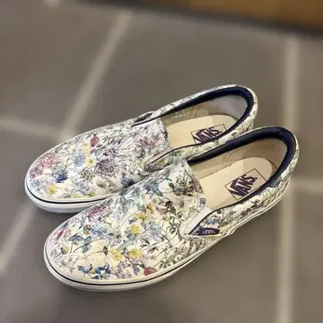 VANS 꽃무늬 슬립온 화이트/멀티 컬러