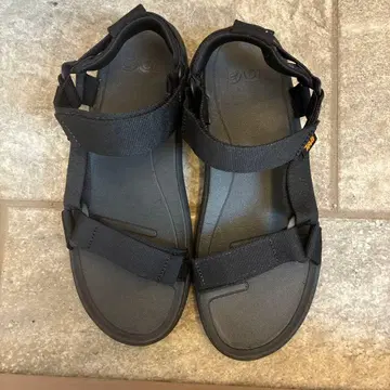 Teva 블랙 스포츠 샌들 남성용