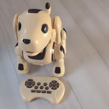 음성 인식 기능이 있는 중형 로봇 강아지