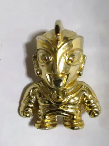 울트라맨 A (에이스) 금 도금 데포르메 피규어