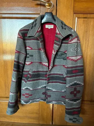 아메리카 원주민풍 집업 자켓