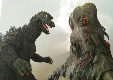 S.H. 몬스터아츠 고질라 대 헤도라 세트