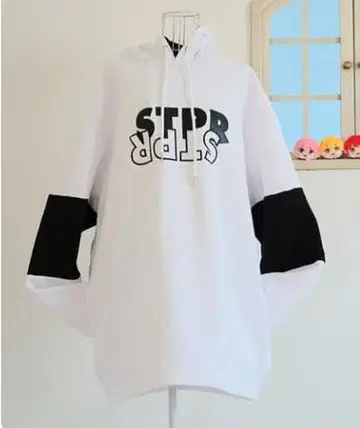 STPR 루즈핏 후드티 화이트