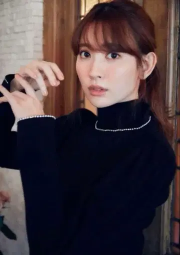 her lip to 터틀넥 스웨터 블랙