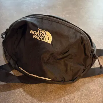 THE NORTH FACE 바디백 블랙