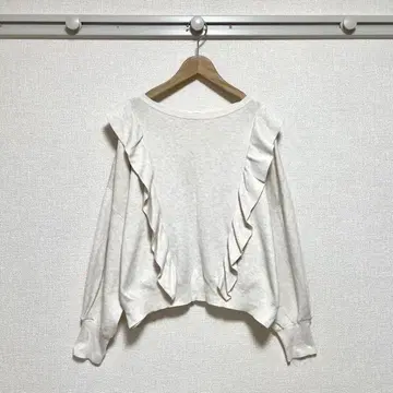 [새상품급] 로리즈팜 프릴 디자인 니트 소매 볼륨 달콤한 데이트 의류