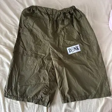 DONK 올리브 숏팬츠