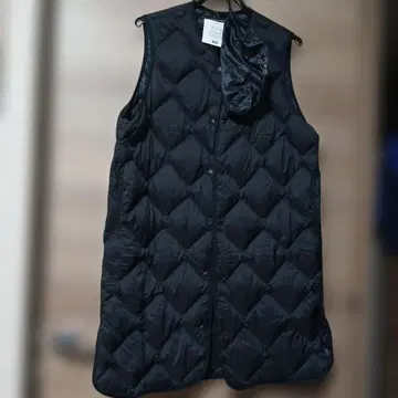 유니클로 울트라 라이트 다운 블랙 다운 베스트 M