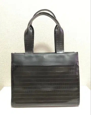 ROYAL PARTY의 가죽 숄더백