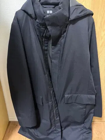 UNIQLO 하이브리드 다운 파카 남성용 M 사이즈 네이비