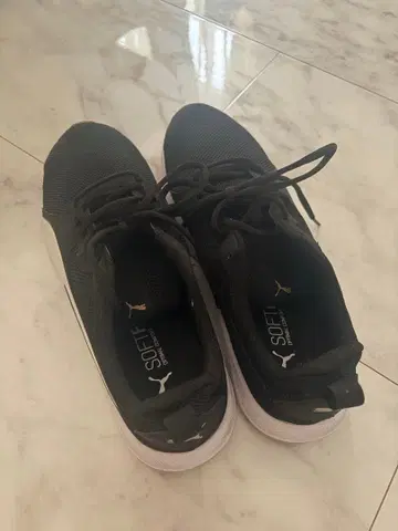 미사용 새상품 PUMA 스니커즈 29cm 블랙