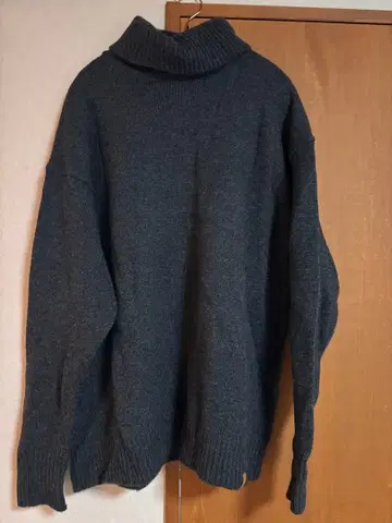 빔즈 핑거홀 터틀넥 니트 그레이 L