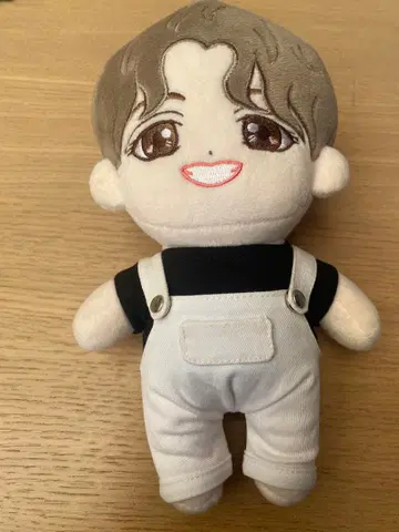 SEVENTEEN 버논 봉제 인형