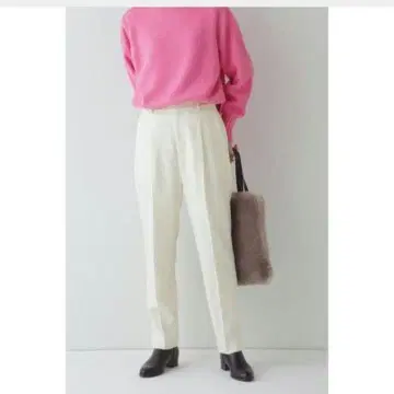 [택 포함 미사용 새상품] 사이드 슬릿 팬츠 화이트 테이퍼드 팬츠
