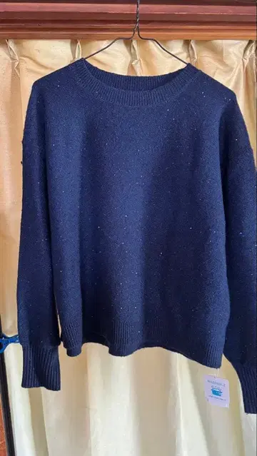 STRAWBERRY FIELDS 파랑 니트 스팽글