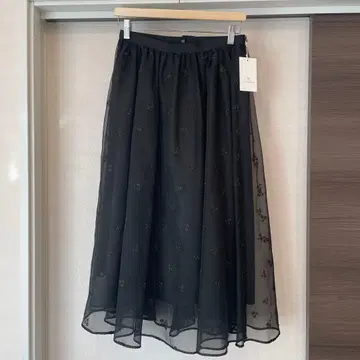 UNITED ARROWS 블랙 플레어 스커트