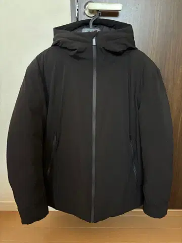 워크맨 기가퍼프퓨전다운(R) 후디 블랙 L 사이즈