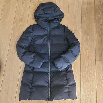 유니클로 후드 부착 다운 자켓 네이비
