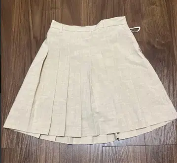 베이지 플리츠 미니 스커트
