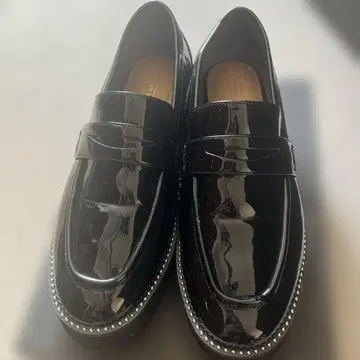 GEMMA LINN 블랙 레인 로퍼