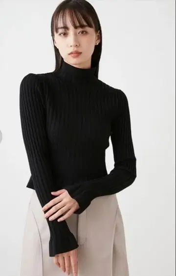 SNIDEL 하이넥 니트탑