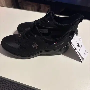 르꼬끄 스포르티브 블랙스니커즈