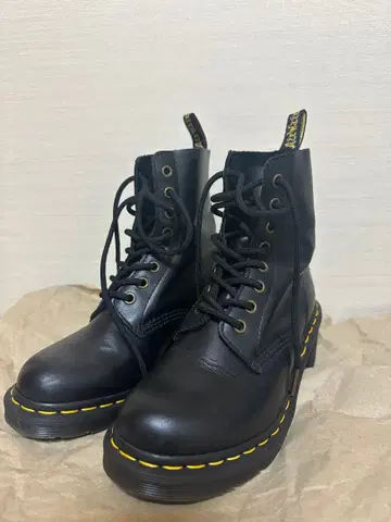 마틴 힐 부츠 UK4