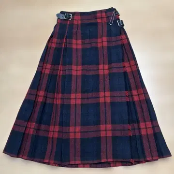 O'NEIL 플리츠 스커트 US 8 네이비/레드 체크