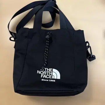노스페이스 숄더백 블랙