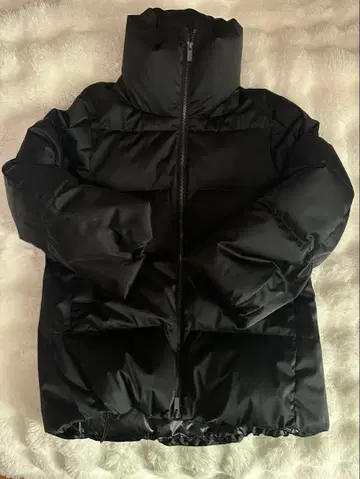 유니클로 +J 다운 볼륨 자켓 S