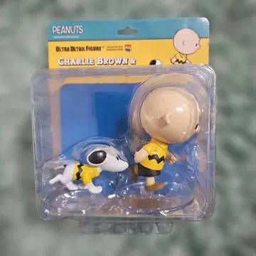 PEANUTS 찰리 브라운 & 스누피 피규어