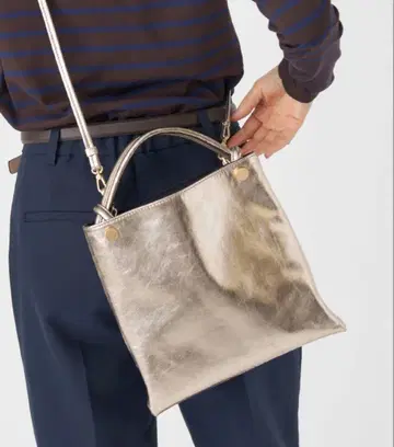 [ FEEL AND TASTE ] 바 노트 플랫 숄더백