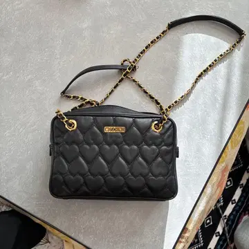 블랙 퀼팅 숄더백