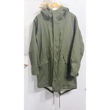 CONFIRM 모즈 코트 L 카키 보아 라이너