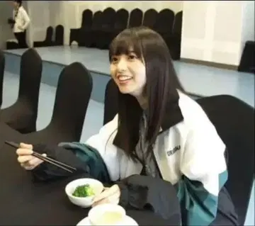 MONO-MART 모노마트 나일론 자켓 사이토 아스카 착용 모델