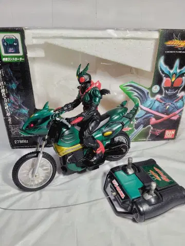 가면라이더 아기토 길스레이더 무선 조종