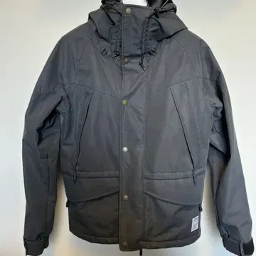 MAGIC NUMBER the Standard 마운틴 파카