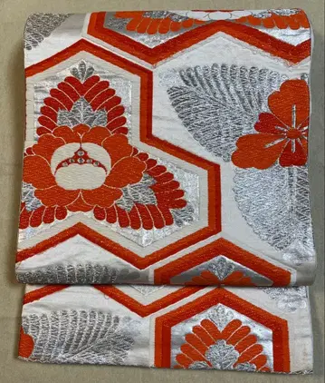 후쿠로 오비 주홍색과 화이트 꽃무늬 육각형 디자인