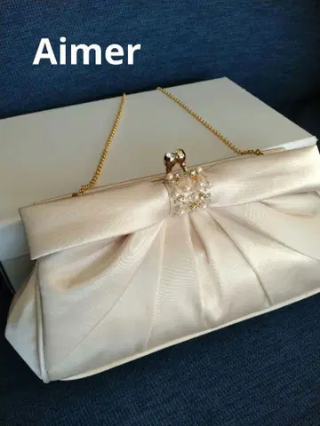 Aimer 에메 아이보리 클러치백 파티백 비쥬 장식