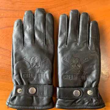 CREAM SODA 스컬 디자인 가죽 장갑