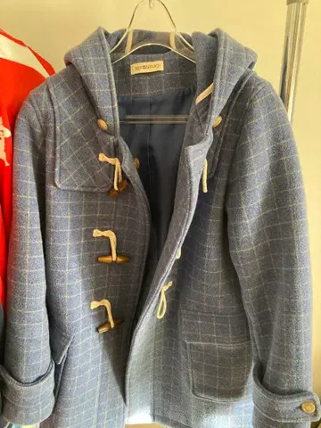 체크 무늬 후드 부착 더플 코트