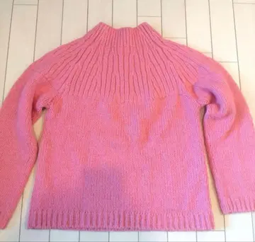 PRIDE 리브 짜임 터틀넥 니트 핑크