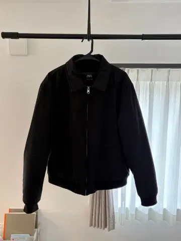 블랙 집업 자켓