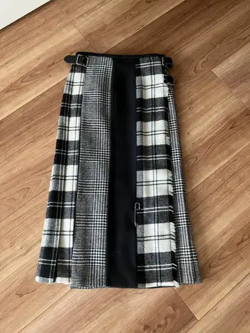 오닐 오브 더블린 패치워크 퀼트 스커트 모노톤