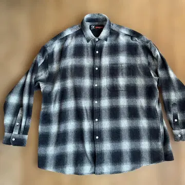 F.A.T. 블랙 체크 플란넬 셔츠 옴브레 체크