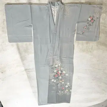 이중 기모노 동운색 국화꽃무늬 호몬기 문양 있음